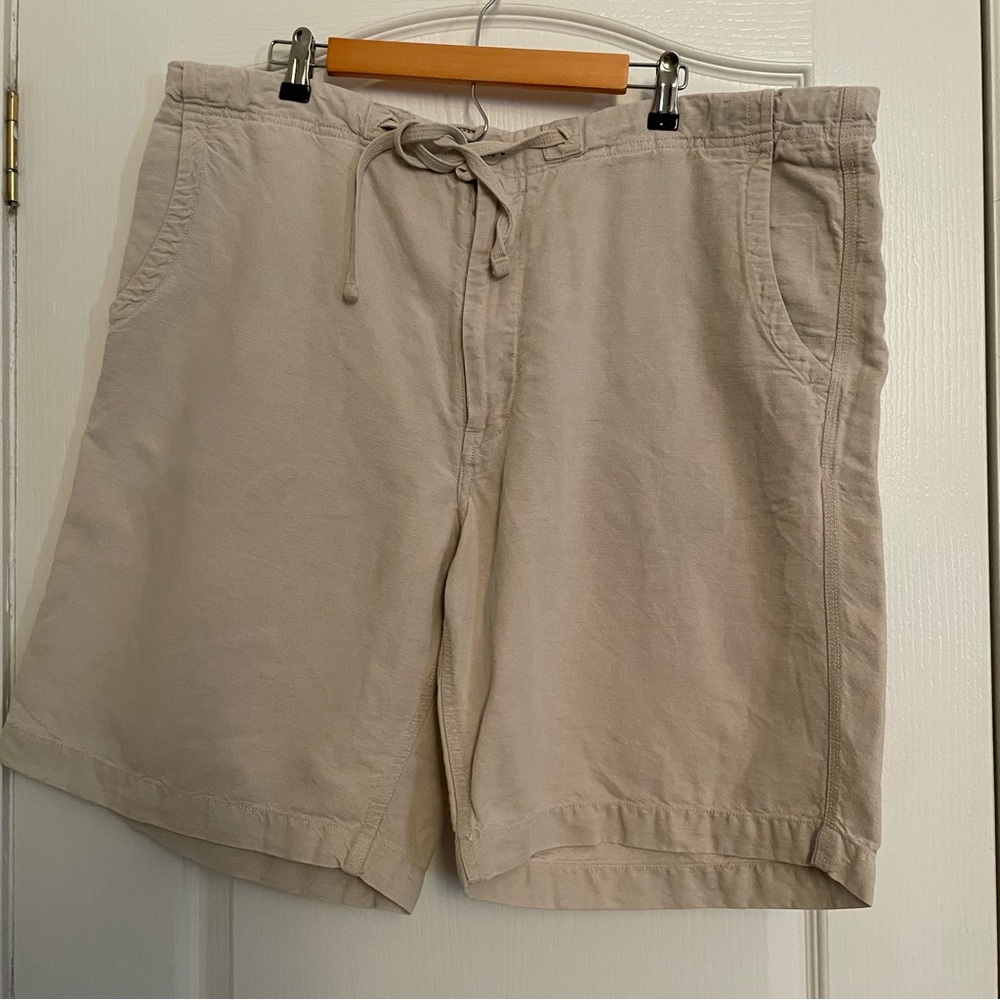 GAP Light Tan Casual Shorts